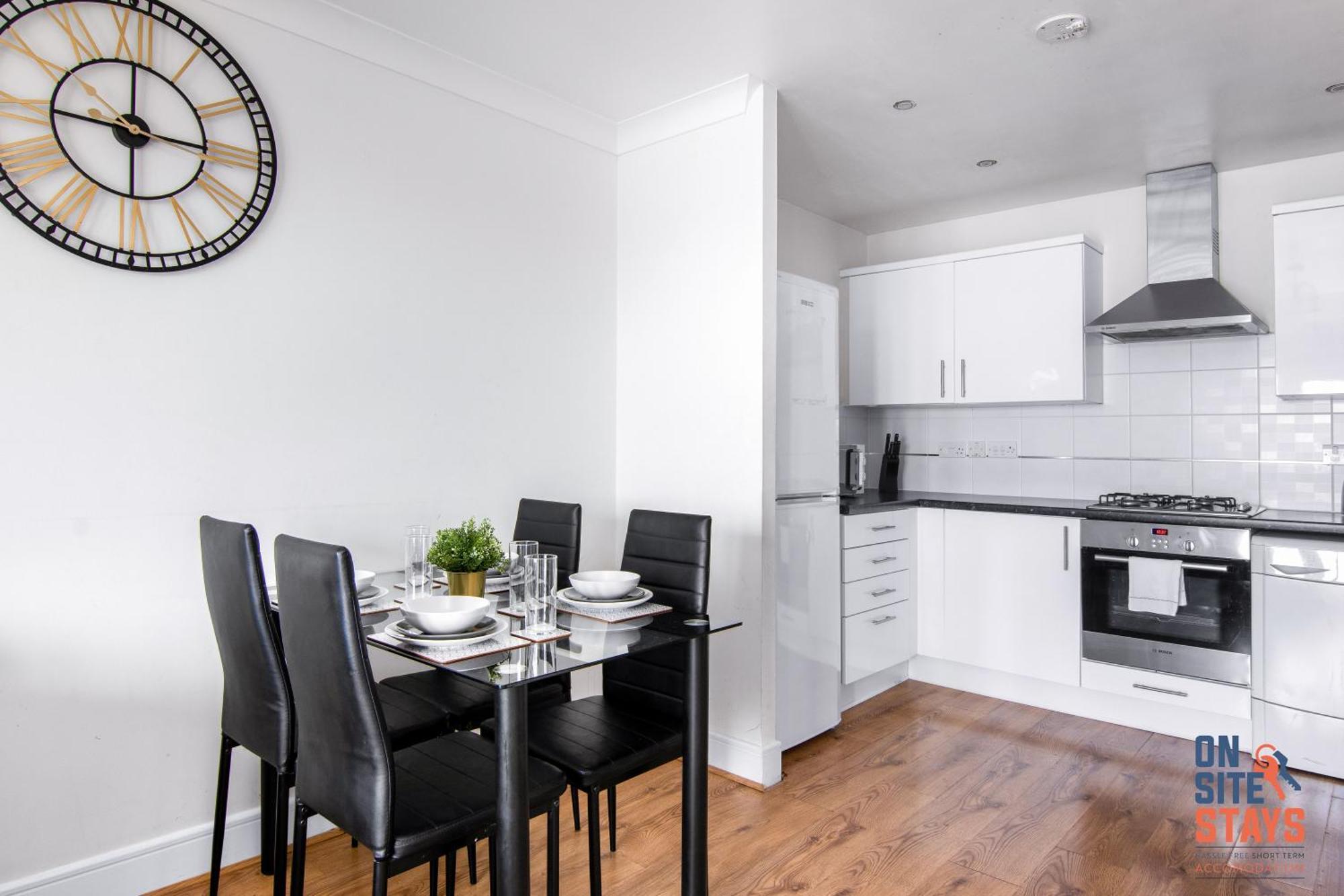 Onsitestays - Cosy 2-Bedroom Apartment With Free Parking, Wi-Fi & London Links Northfleet المظهر الخارجي الصورة