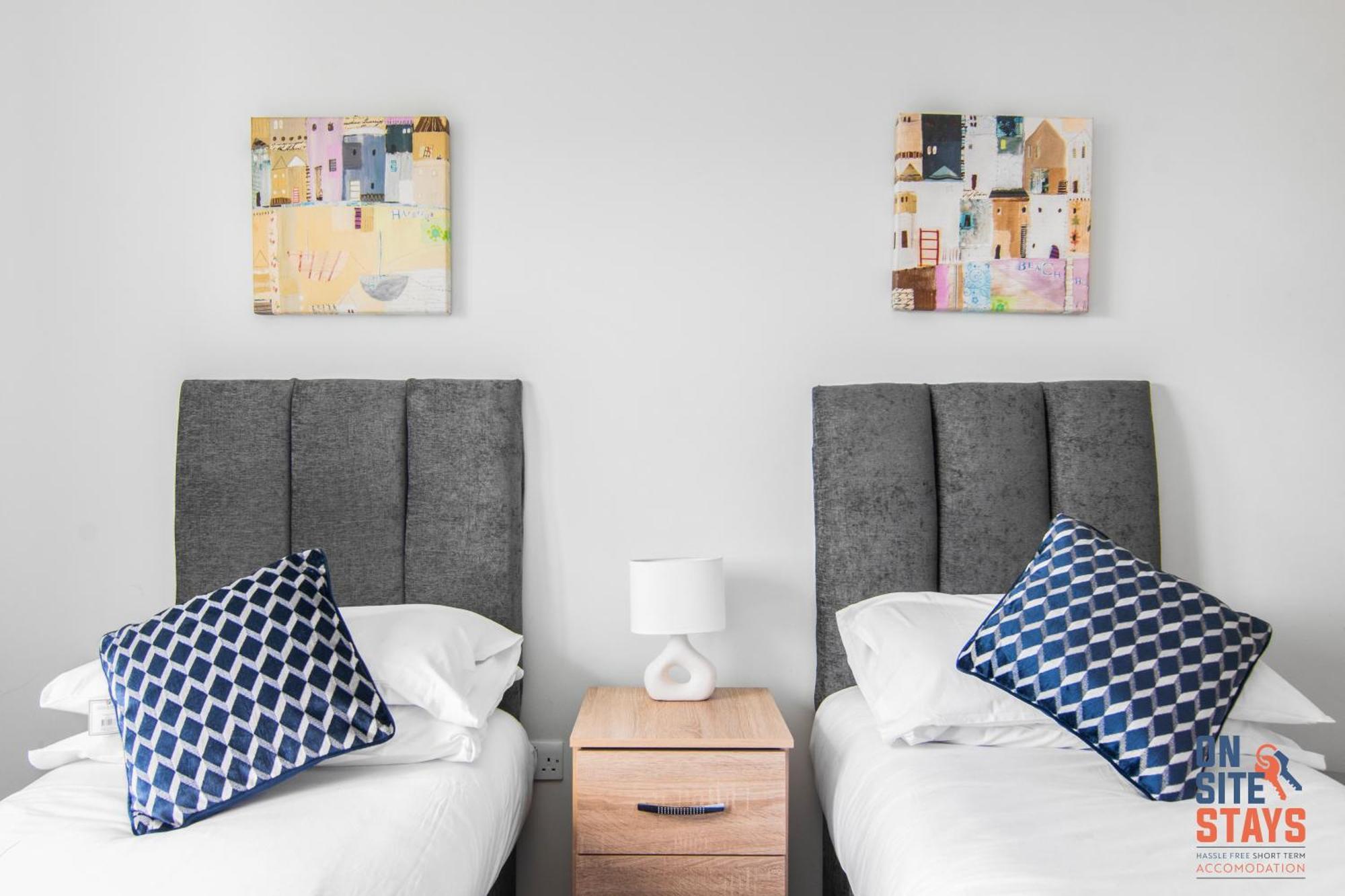 Onsitestays - Cosy 2-Bedroom Apartment With Free Parking, Wi-Fi & London Links Northfleet المظهر الخارجي الصورة